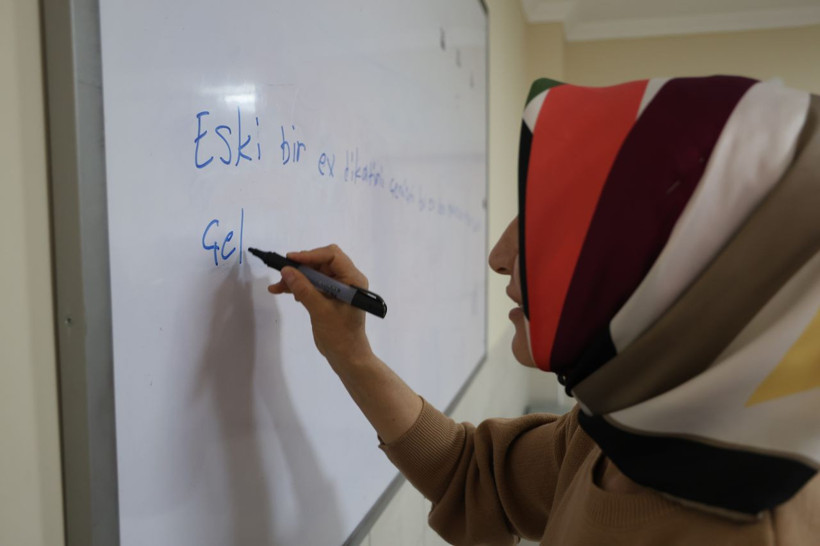Ehliyet alabilmek için okuma yazma kursuna yazıldı - Resim: 1
