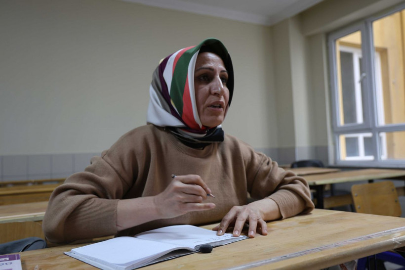 Ehliyet alabilmek için okuma yazma kursuna yazıldı - Resim: 4