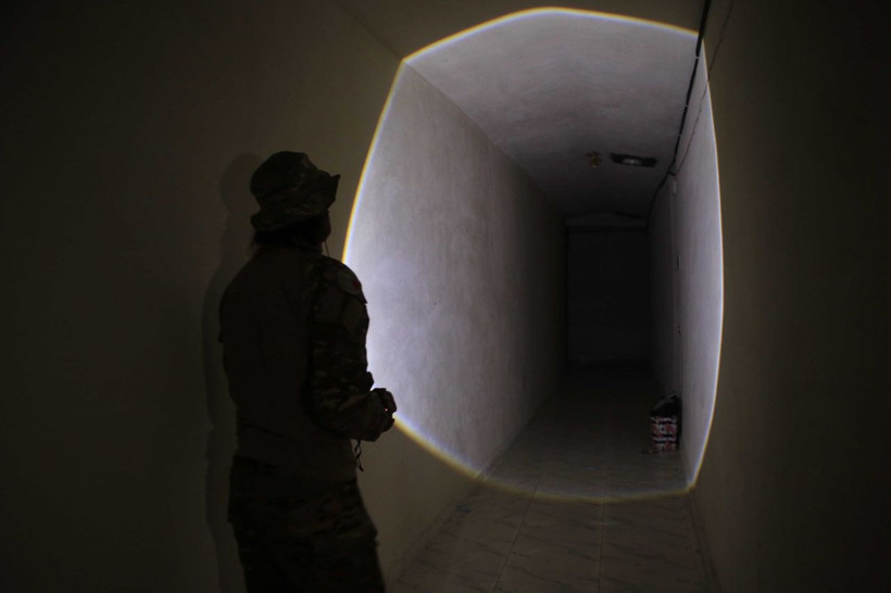 Münbiç'te teröristlerce kullanılan hastanenin altında tünel ağı bulundu - Resim: 3