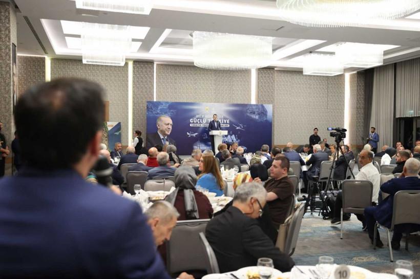 Bakan Murat Kurum: Alnımızın akıyla söz verdiğimiz yuvaları teslim ettik - Resim: 1