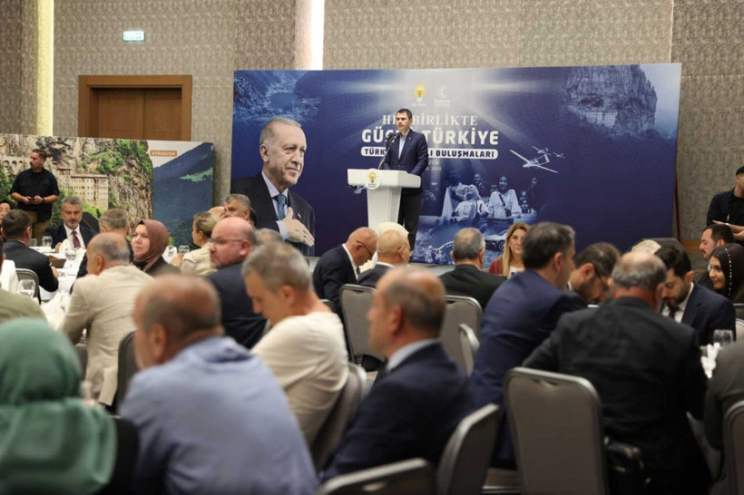 Bakan Murat Kurum: Alnımızın akıyla söz verdiğimiz yuvaları teslim ettik - Resim: 3