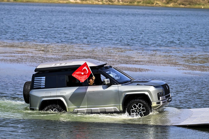 BYD'den süper otomobil! YANGWANG'ın U8 ve U9 modeli olay yarattı, özelliklerine bakın - Resim: 2