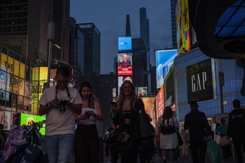 Cumhurbaşkanı Erdoğan'ın sözü Times Meydanı'nda - Resim: 1