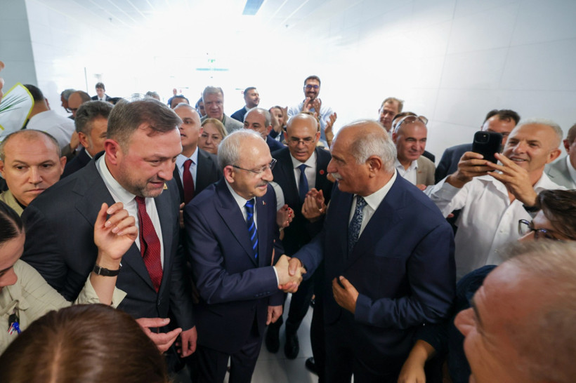 Cumhuriyet Halk Partisi Genel Başkanı Kemal Kılıçdaroğlu İzmir'de coşkuyla karşılandı - Resim: 10
