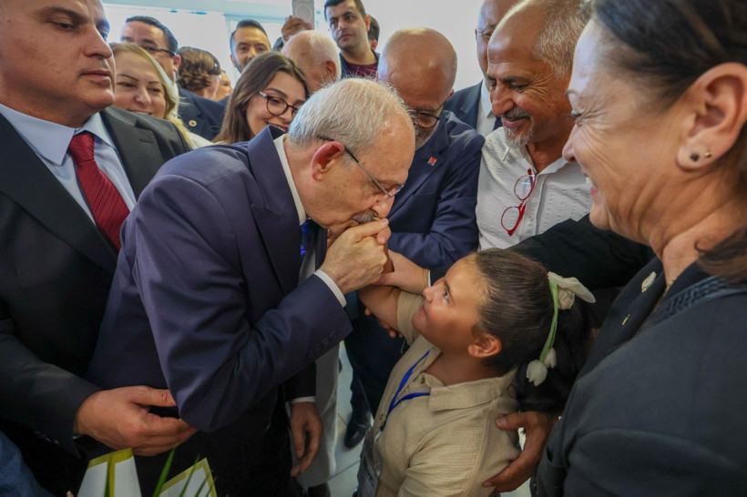 Cumhuriyet Halk Partisi Genel Başkanı Kemal Kılıçdaroğlu İzmir'de coşkuyla karşılandı - Resim: 13