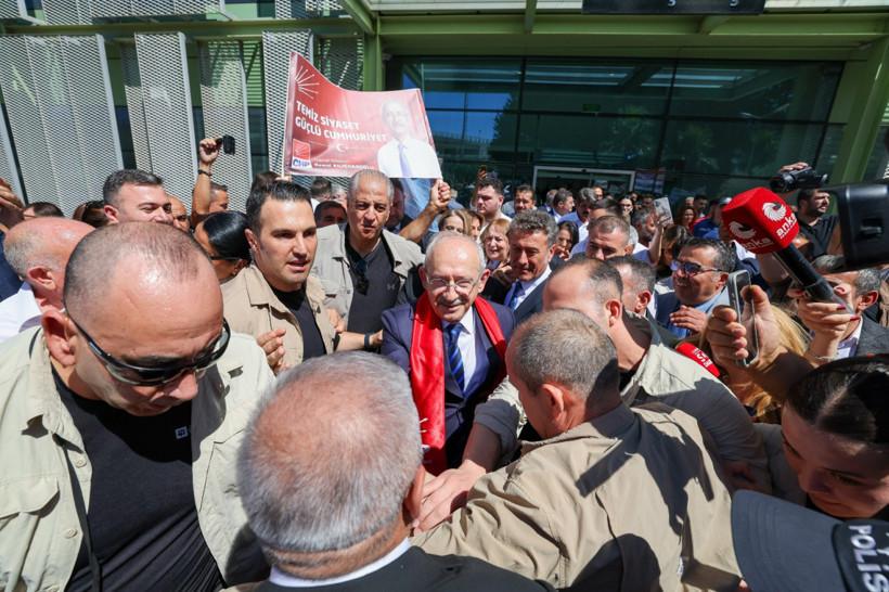 Cumhuriyet Halk Partisi Genel Başkanı Kemal Kılıçdaroğlu İzmir'de coşkuyla karşılandı - Resim: 14