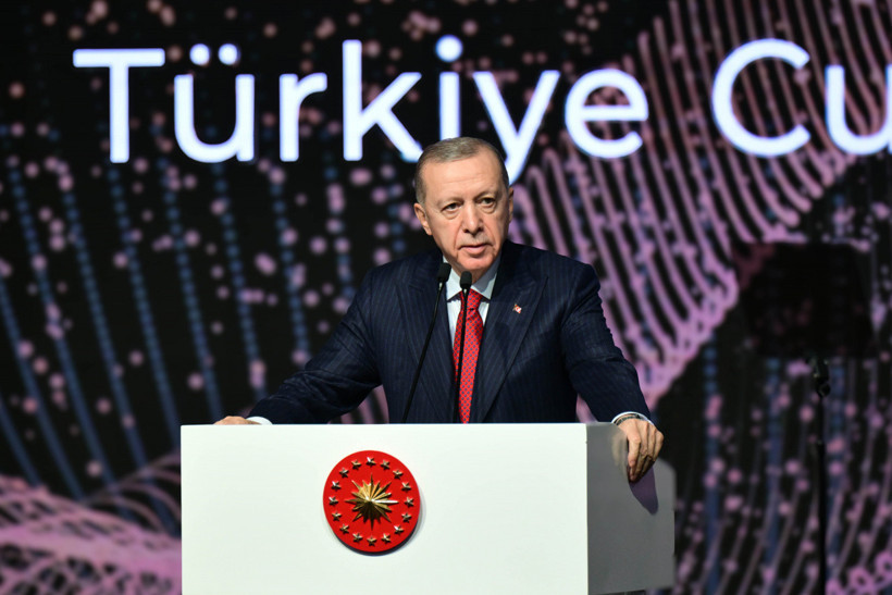 Cumhurbaşkanı Erdoğan asgari ücret ve ekonomi mesajları verdi: Sözümüzü yerine getirmiş olduk - Resim: 0
