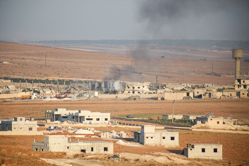 Halep'te askeri sahada patlamalar meydana geldi - Resim: 0
