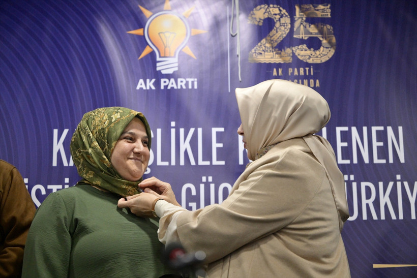 AK Partili Özlem Zengin'den fon soruşturmasıyla ilgili açıklama - Resim: 2