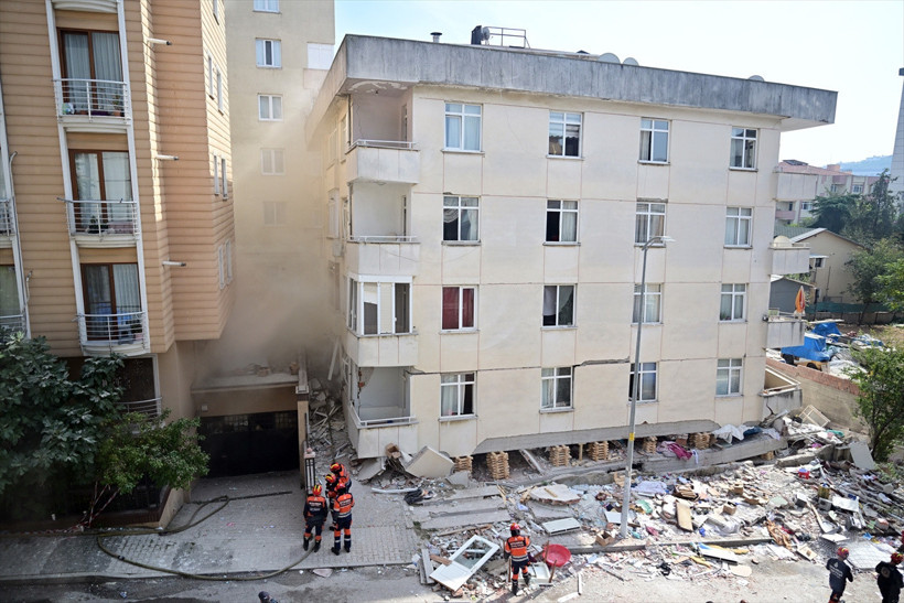 Maltepe'de çöken binaya ilişkin 2 kişi gözaltına alındı - Resim: 0