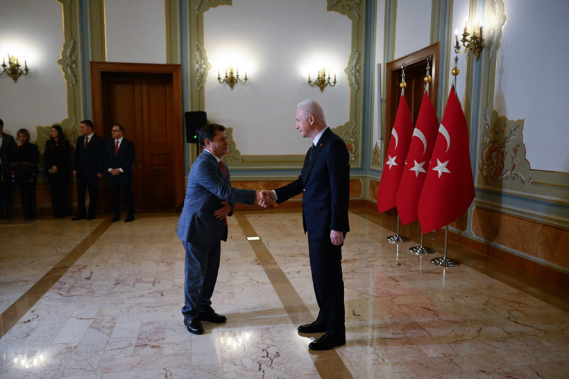 İstanbul Valisi Gül, 29 Ekim Cumhuriyet Bayramı tebriklerini kabul etti - Resim: 1