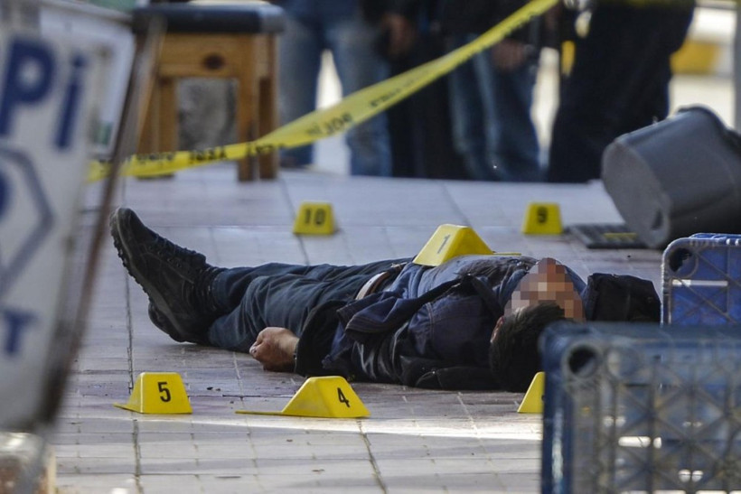 Van'da polis ekibine saldırı!  - Resim: 2