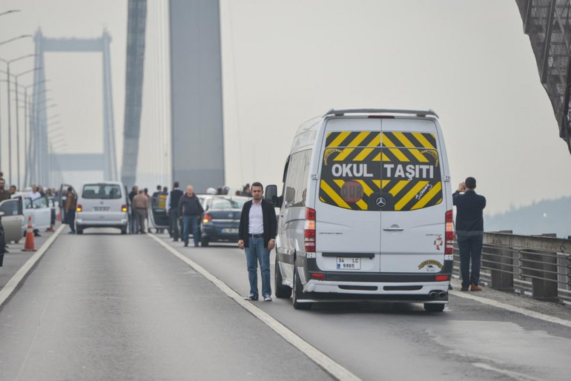 Saat 09.05'te çekildi Türkiye 1 dakika durdu - Resim: 2