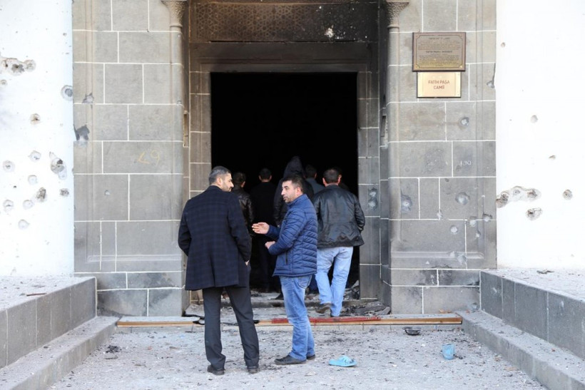Diyarbakır'daki tarihi camideki tahribat ortaya çıktı - Resim: 4