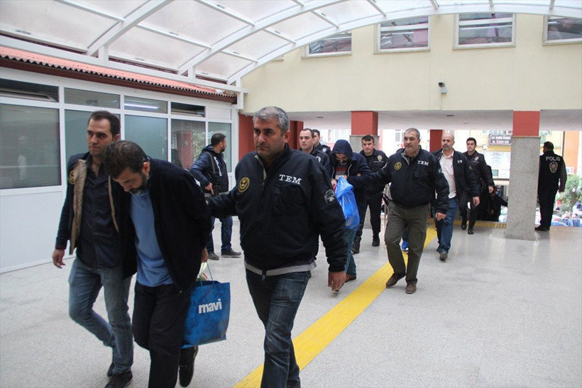 FETÖ'nün mahrem imamıyla yakalanan albay ve kızı - Resim: 4