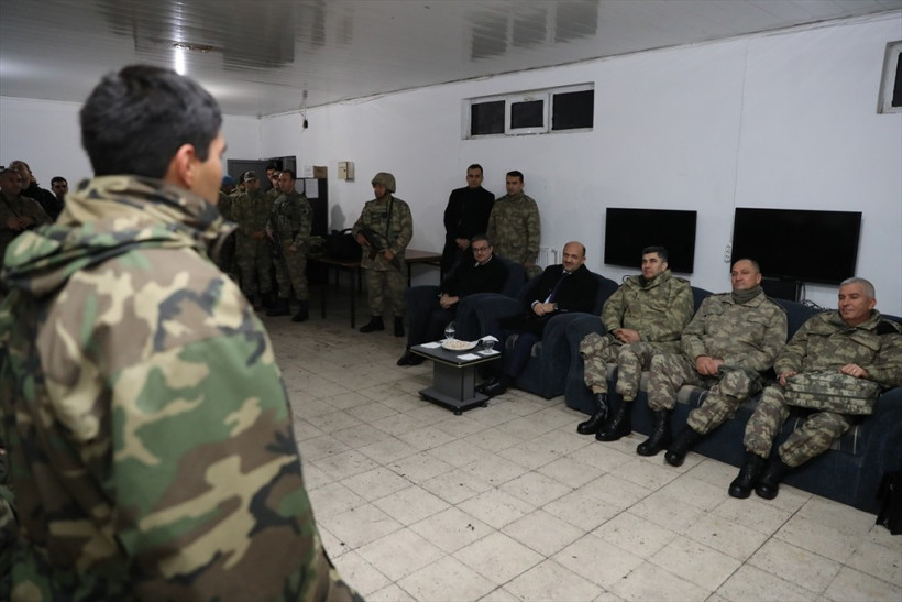 Bakan Fikri Işık Hudut nöbetinde - Resim: 3