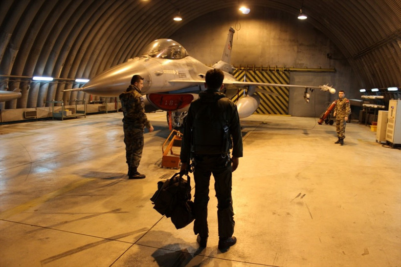 Mehmetçik yeni yıla eli tetikte giriyor - Resim: 1