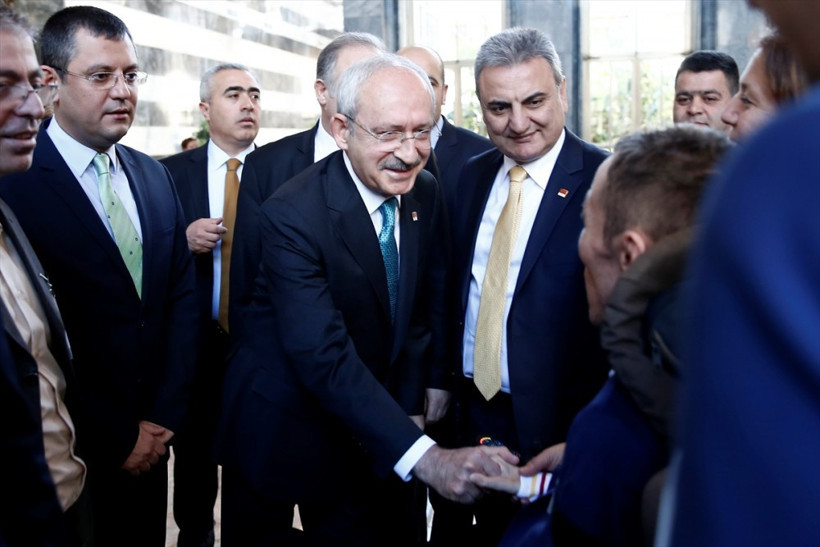 CHP grup toplantısında ilginç an! - Resim: 1