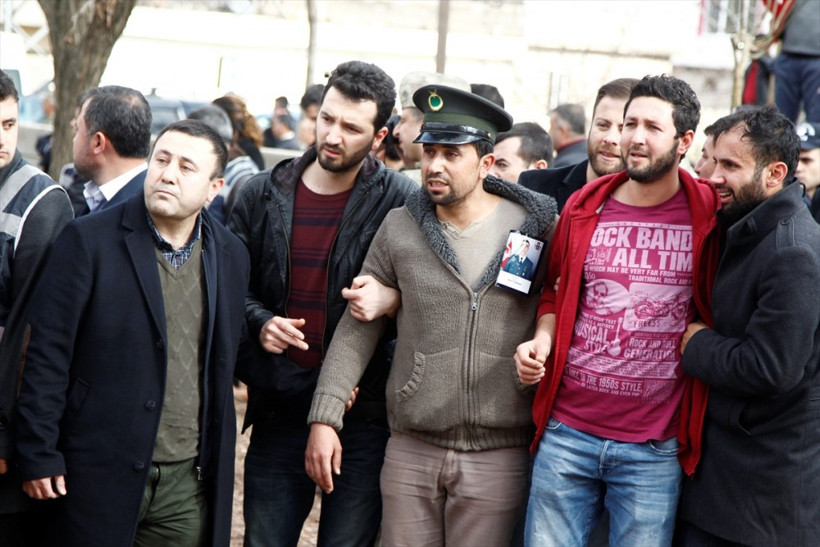 Adıyaman şehidi Kürtçe ağıtlarla uğurlandı! - Resim: 2