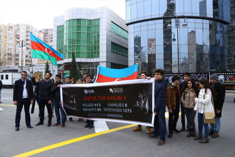 Hocalı Katliamı'nın kurbanları gözyaşlarıyla anıldı - Resim: 1