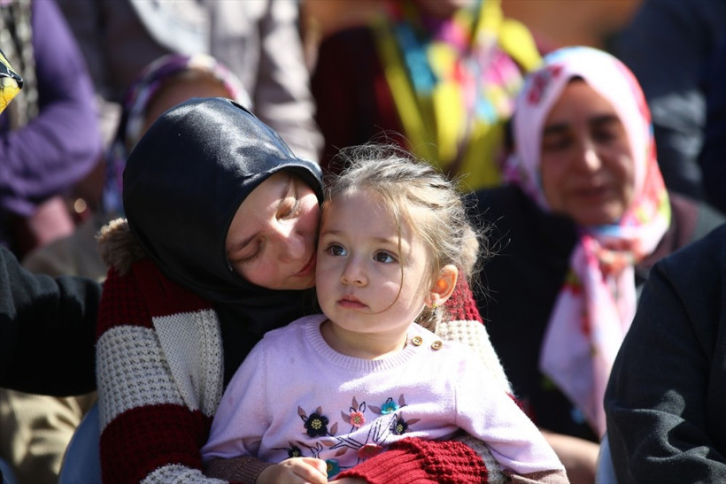 Şehidin cenaze namazını en ön safta kıldı! - Resim: 2