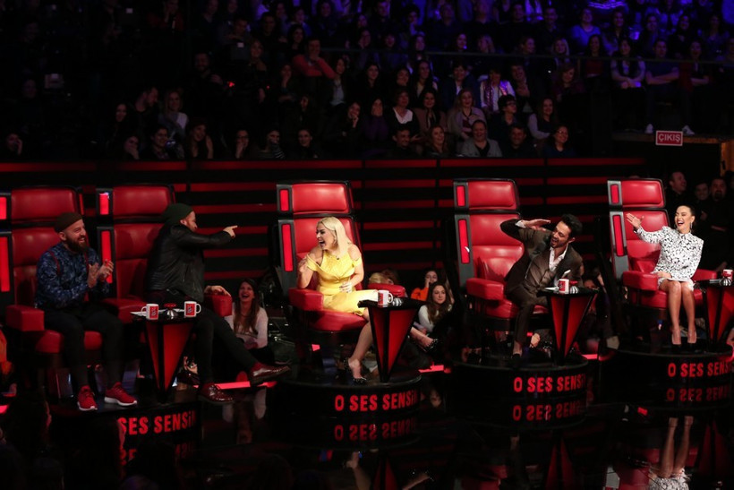 O Ses Türkiye finalinde kameradan kaçan görüntüler - Resim: 4