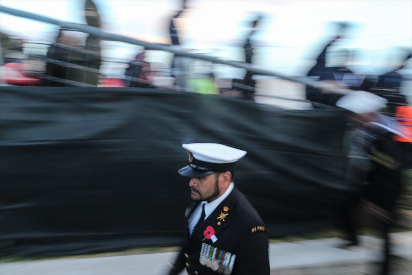 Binlerce Anzak Çanakkale'de dedelerini andı! - Resim: 4