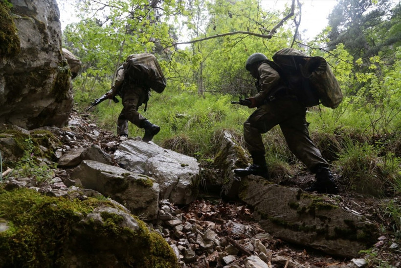 Komandolar nefes kesti! Düşman hattına böyle sızdılar - Resim: 3