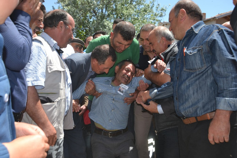 Şehit babasının feryadı yürekleri dağladı! Yaktın beni - Resim: 3