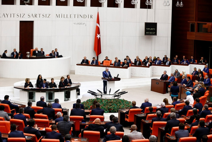  65. Hükümet güvenoyu aldı Binali Yıldırım'dan açıklama - Resim: 3