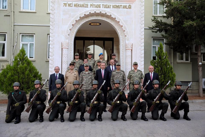 Cumhurbaşkanı Erdoğan, askerle iftar yaptı - Resim: 3