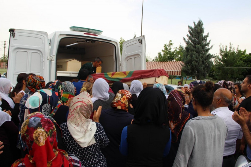 İstanbul canlı bombacısını böyle omuzladılar! - Resim: 2