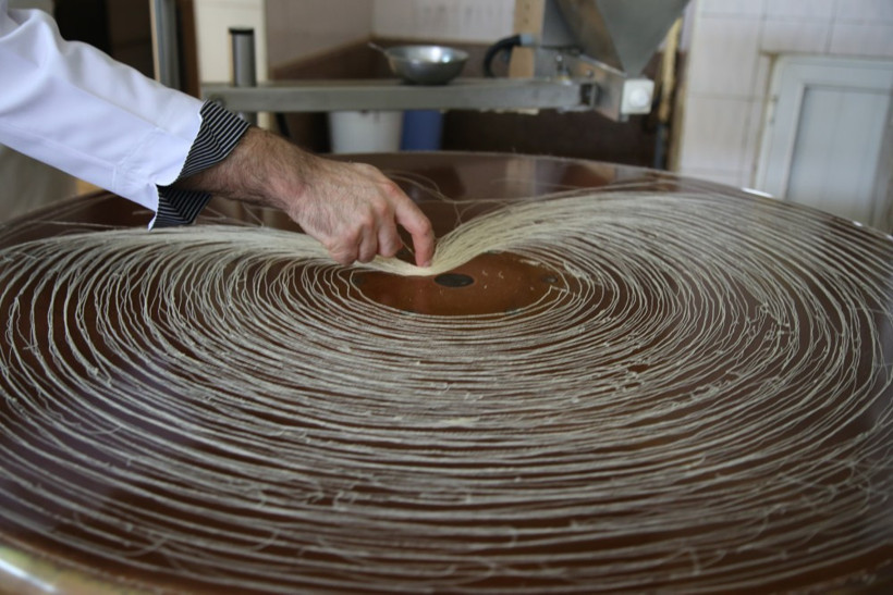 Diyarbakır'ın meşhur burma kadayıfı böyle yapılıyor! - Resim: 1