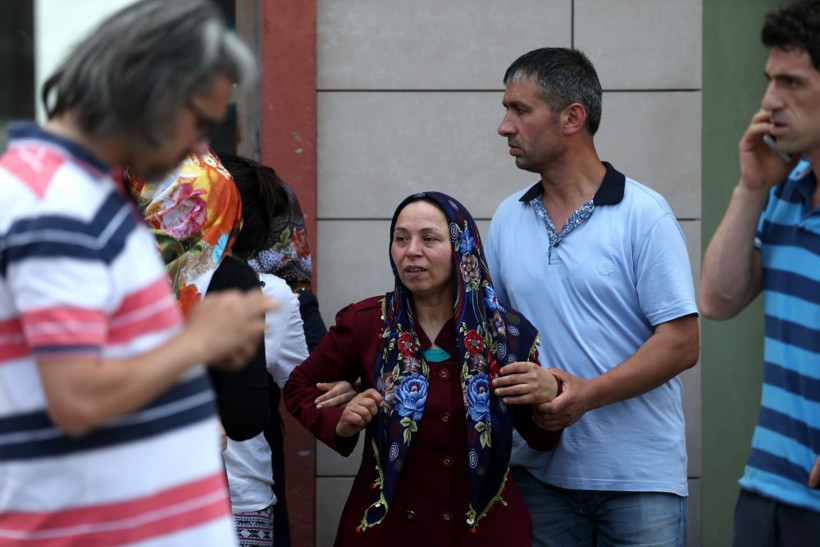 Adli Tıp'ın önü feryat figan! Gözyaşları sel oldu - Resim: 3
