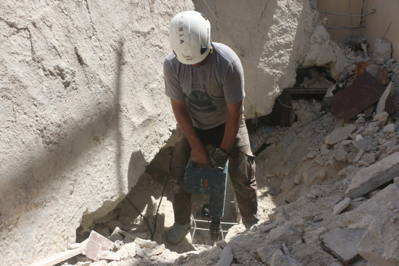 Suriye'den yürek yakan kare! İşte çaresizliğin fotoğrafı - Resim: 4