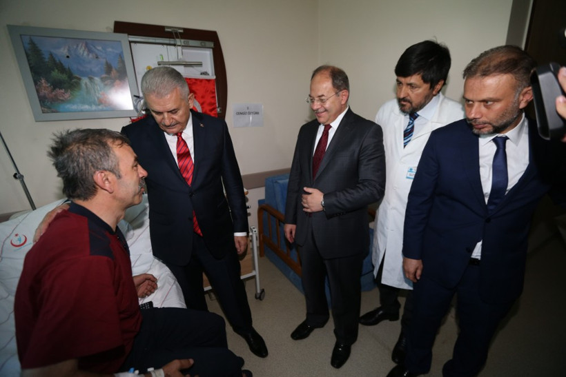 Yıldırım'dan şehit yakınlarını ziyaret - Resim: 1