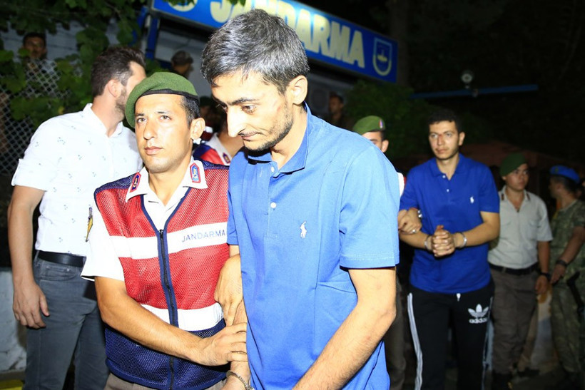 Suikastçi 11 asker Marmaris'te yakalandı son halleri berbat! - Resim: 2