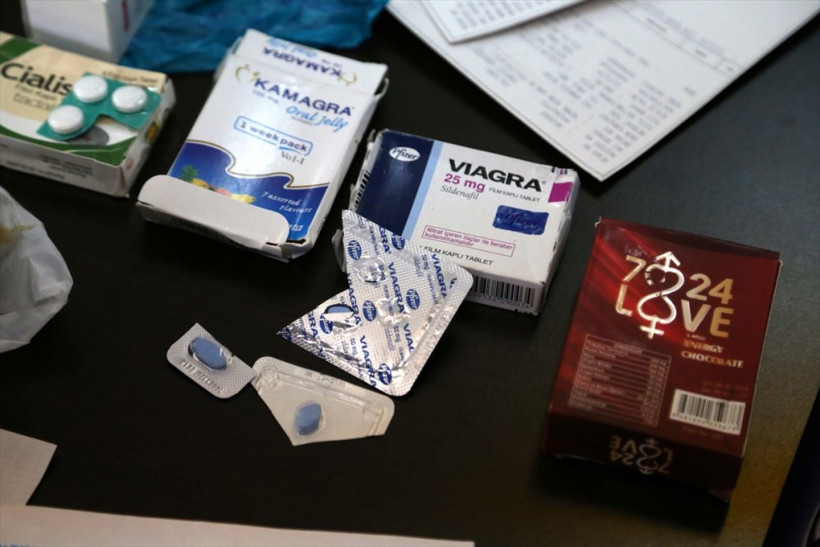 FETÖ'cü iş adamının çantasından viagra fışkırdı - Resim: 4