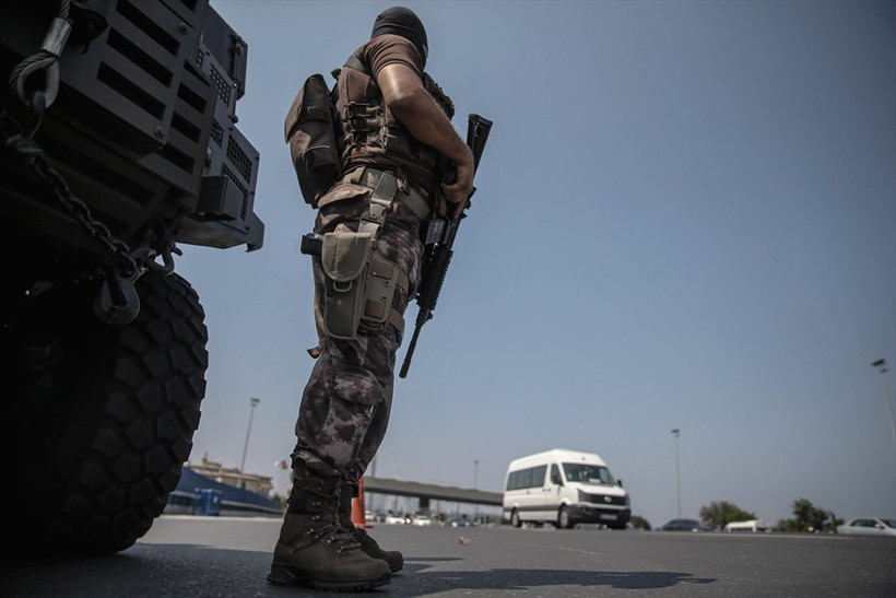 Özel Harekat timinin amiri anlattı : Müdürü vurmak için... - Resim: 1