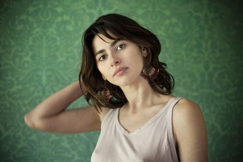 Güzel oyuncu instagram'dan paylaştı: Evleniyoruz! - Resim: 2