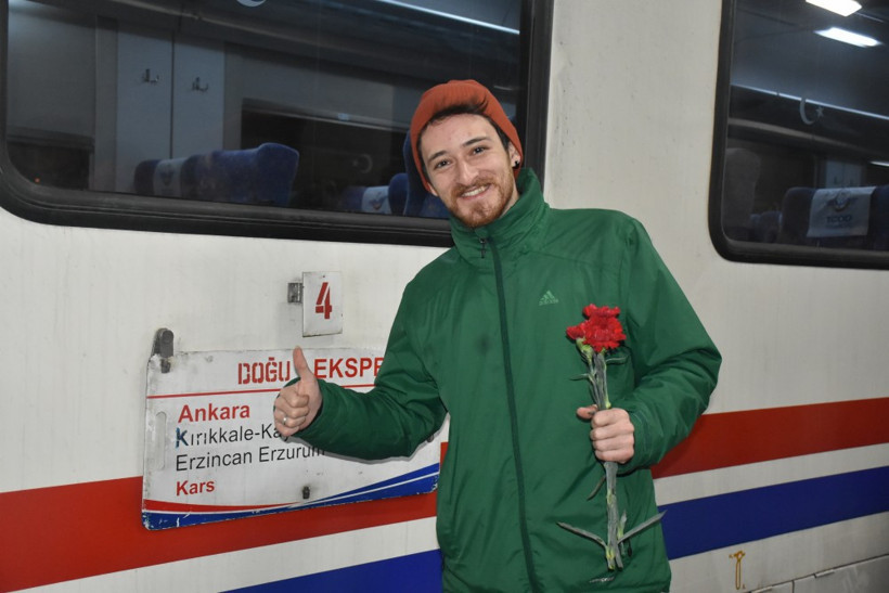 Doğu Ekspresi 24 saatlik Kars yolculuğunu tamamladı  - Resim: 2