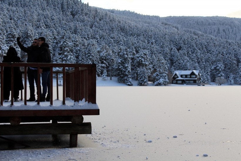 Doğa harikası Gölcük buz tuttu - Resim: 4