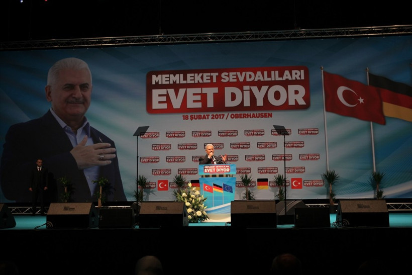 Gurbetçilerden Başbakan Yıldırım'a yoğun ilgi!  - Resim: 3