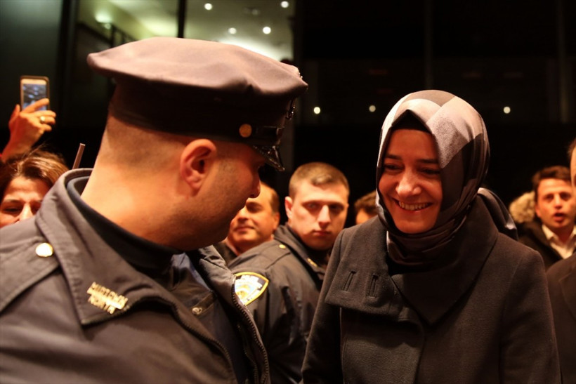 Bakan gözyaşları içinde anlattı! Erdoğan o gece... - Resim: 1