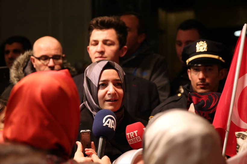 Bakan gözyaşları içinde anlattı! Erdoğan o gece... - Resim: 4