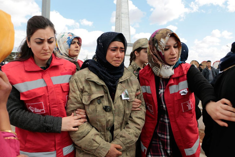 Şehit cenazesinde zılgıt atıp Arapça ağıtlar yaktılar - Resim: 3