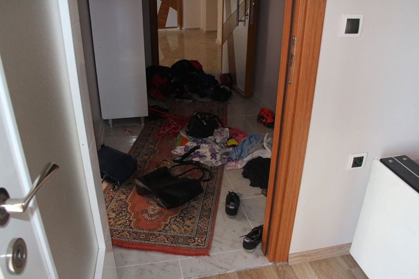 Dehşet evi polisler baskın yaptı şoke eden manzara! - Resim: 1