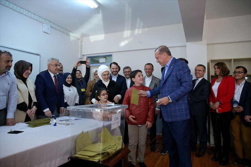 Recep Tayyip Erdoğan oyunu kullandı! İzdihamdan... - Resim: 4