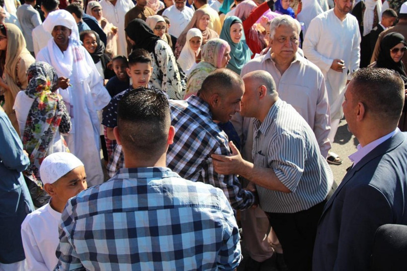 Tangonun başkentinde bayram namazı - Resim: 4