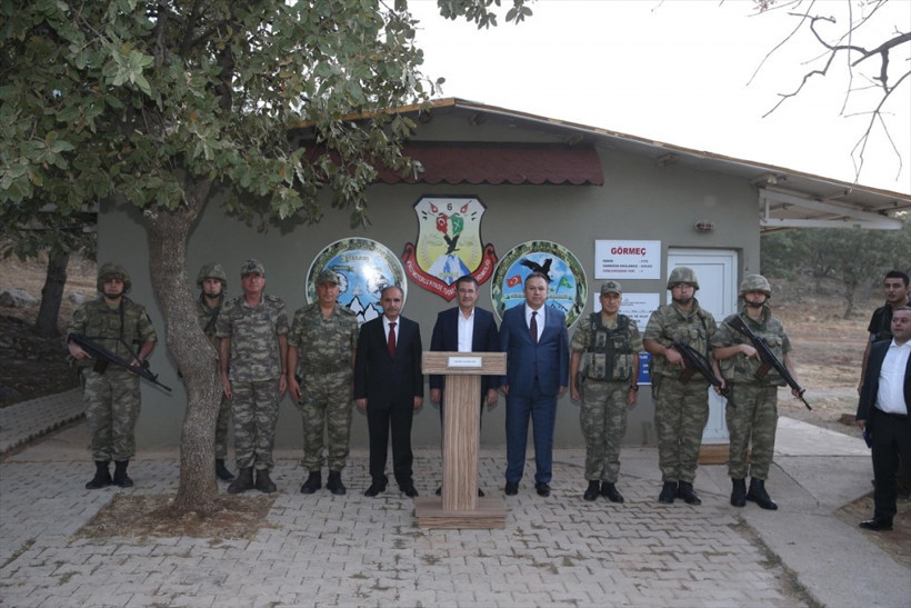 Canikli bin 170 rakımlı bölgede Mehmetçik'le bayramlaştı - Resim: 3